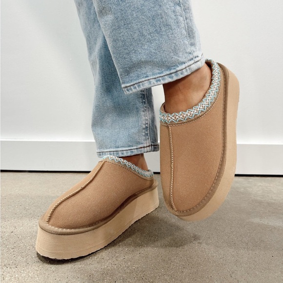 Jazmin Platform Slipper 🤎 10; fits like 9 - Picture 9 of 12